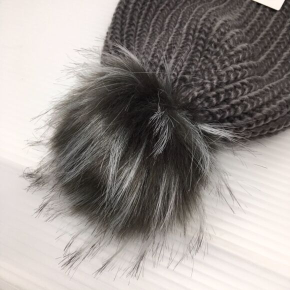 New Treasure and Bond Grey Knit Pom Beanie (F3) - Picture 7 of 7